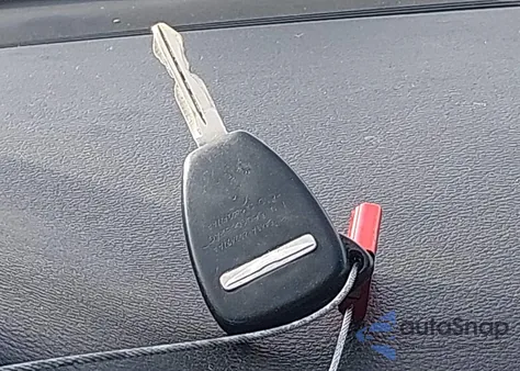 2013 Chrysler 200 Touring z USA, uszkodzony, nr VIN 1C3CCBBG6DN738215